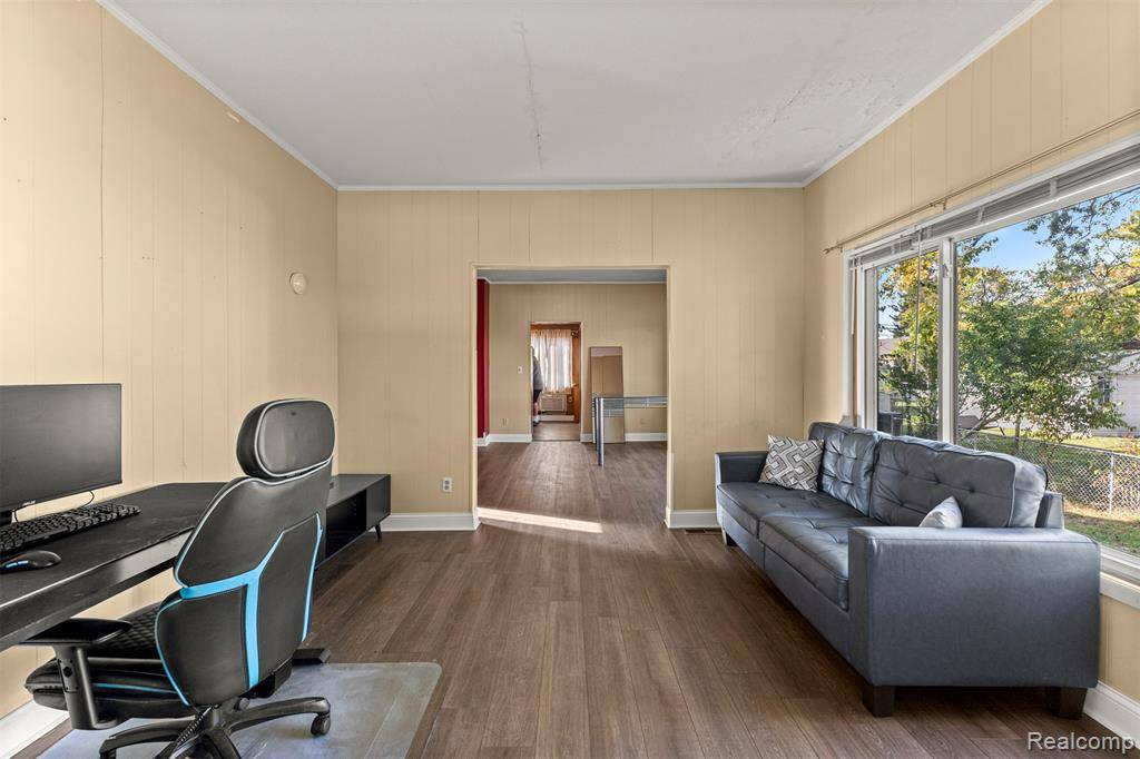 Dearborn, MI 48124,2744 Pardee Avenue