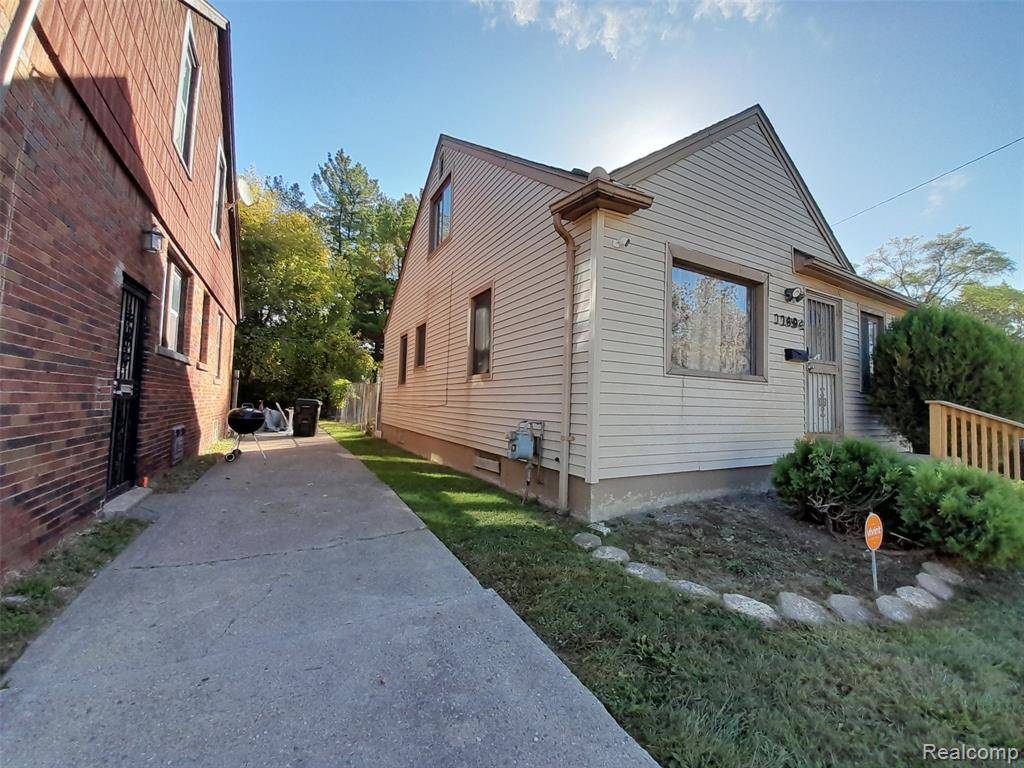 Detroit, MI 48227,11694 Forrer Street
