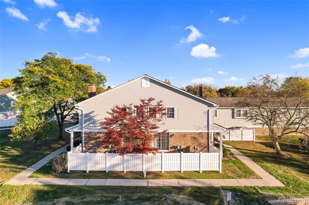Novi, MI 48167,42142 Gladwin Street