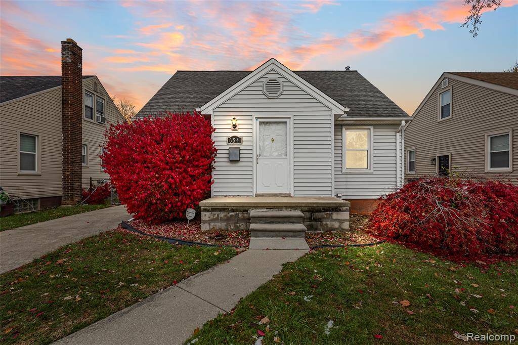 Lincoln Park, MI 48146,654 Ford Boulevard