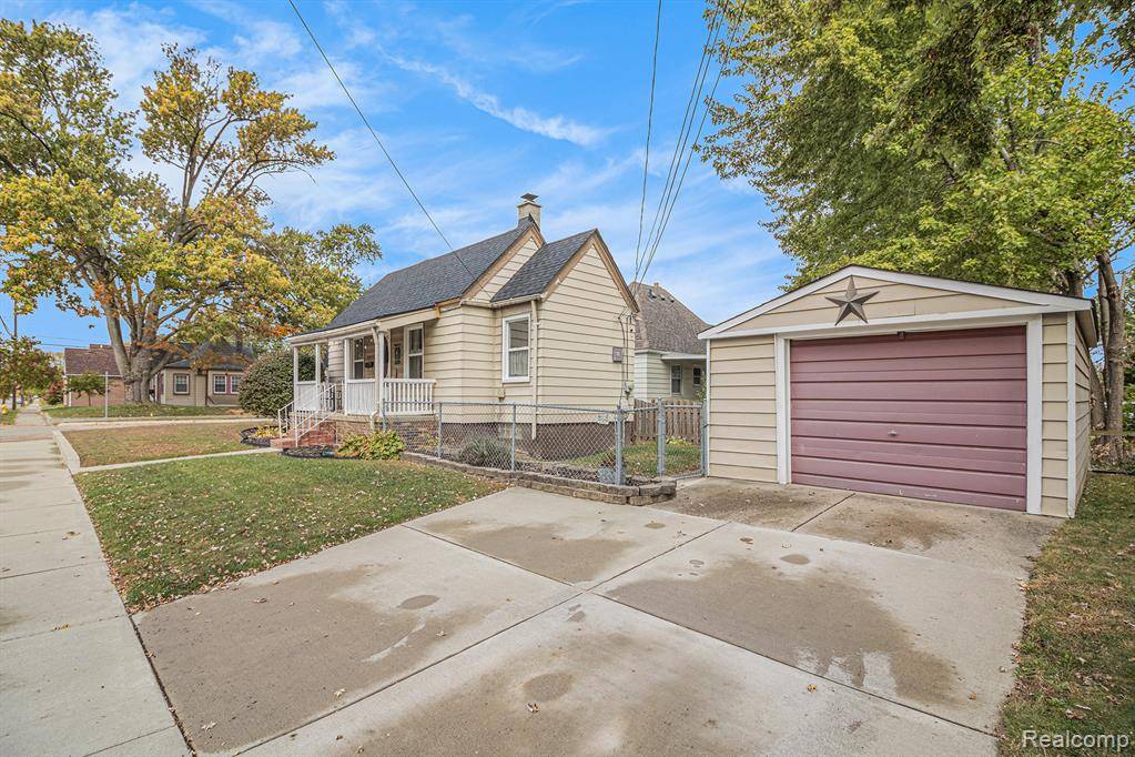 Dearborn, MI 48124,2453 Homeplace Street