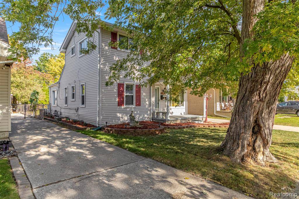 Allen Park, MI 48101,17036 Anne Avenue