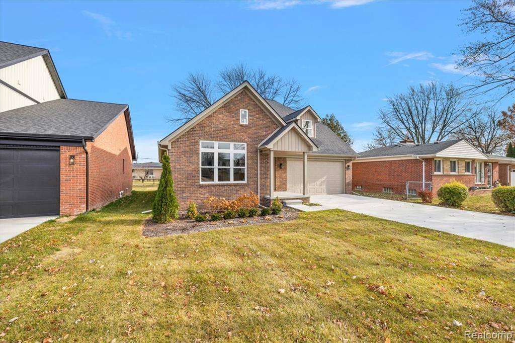 Saint Clair Shores, MI 48081,28710 Little Mack Avenue