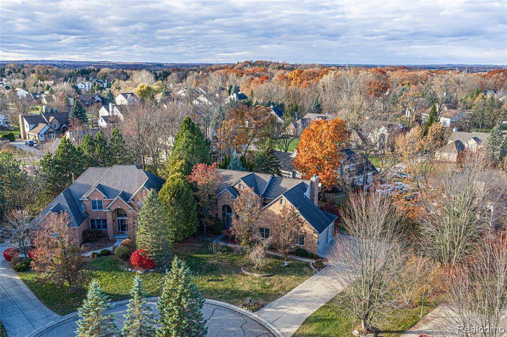 Lake Orion, MI,3904 KAELEAF Road