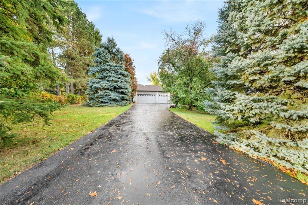 Rochester Hills, MI 48309,1370 South W Boulevard