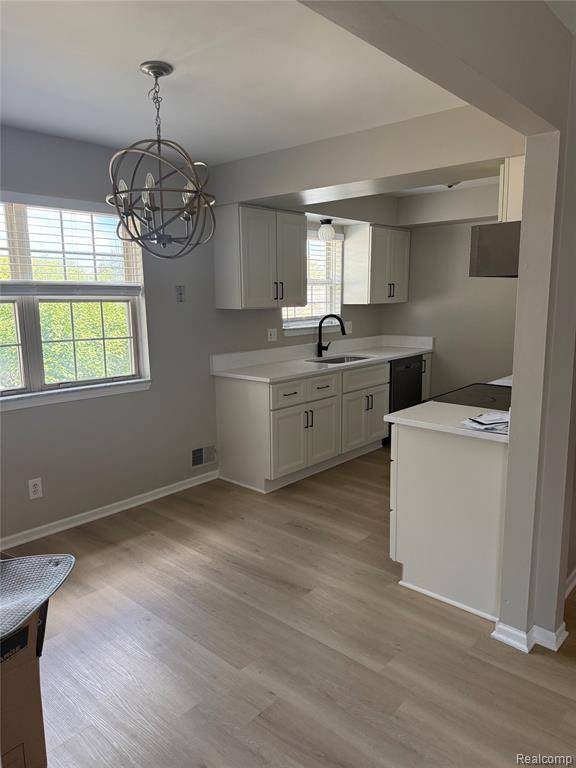 Clinton Twp, MI 48038,16974 Cristina Court