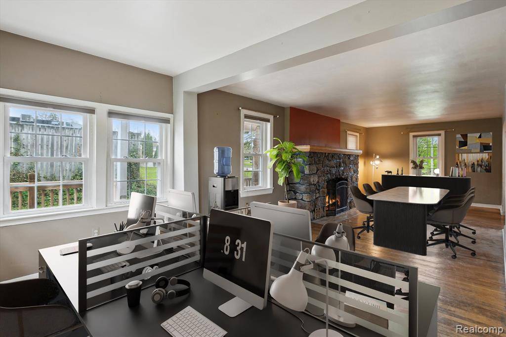 Pinckney, MI 48169,260 S DEXTER Street