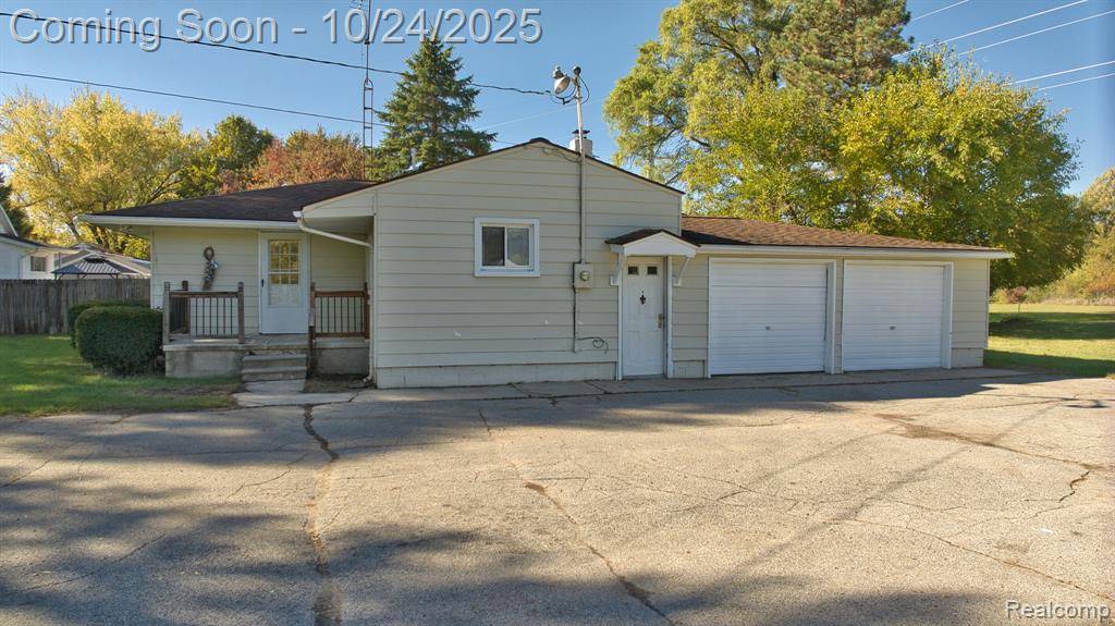 Flint, MI 48506,3299 E Pierson Road