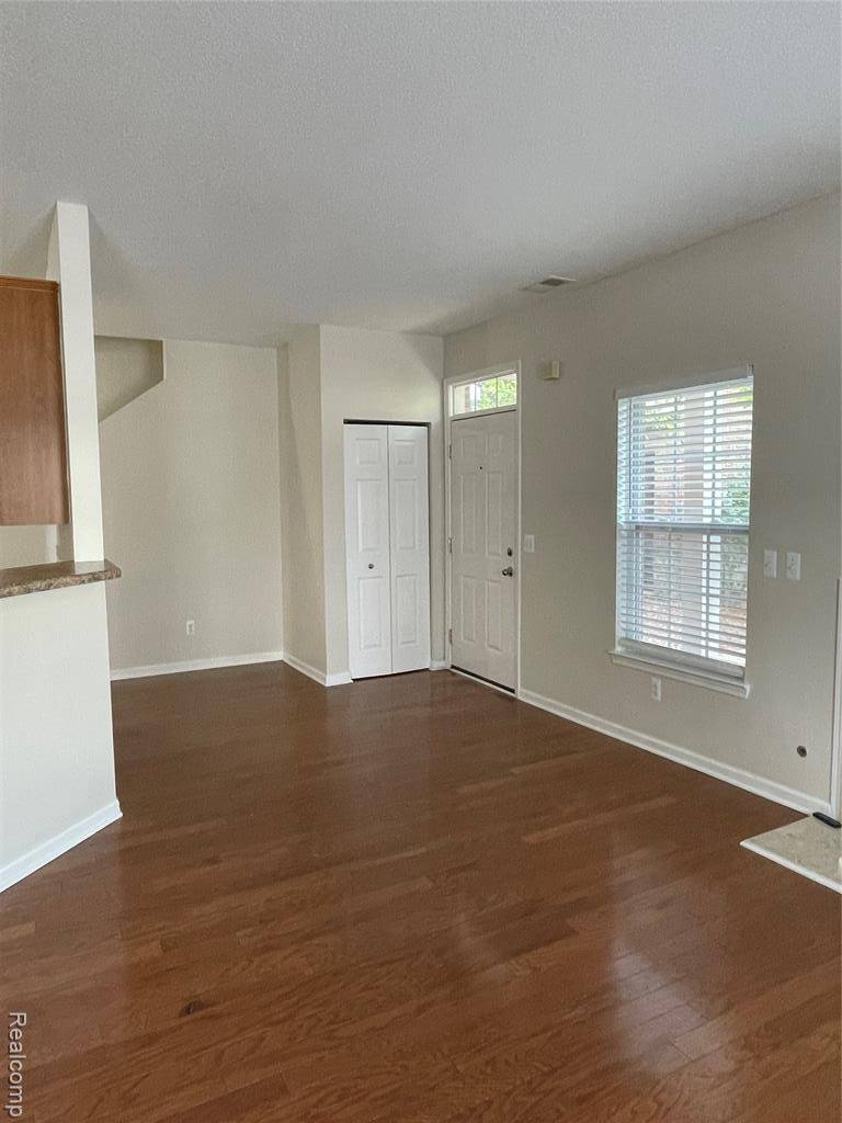 Southfield, MI 48076,17699 Windflower Drive