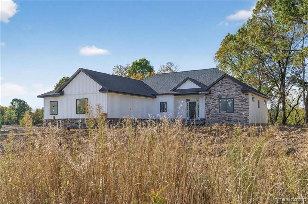 Metamora, MI 48455,4050 Metamora Ridge Drive Ridge