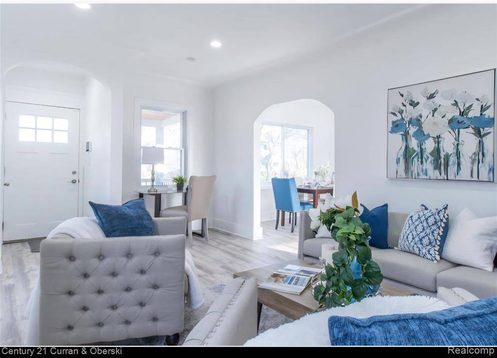 Detroit, MI 48215,279 Manistique Street