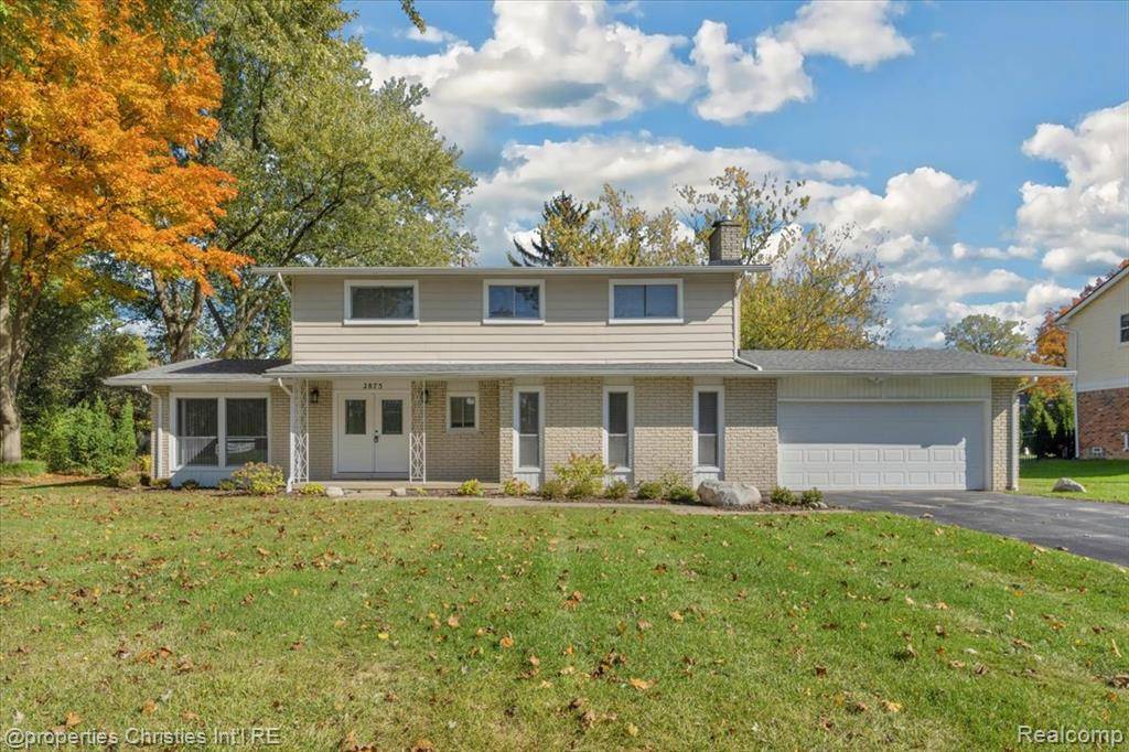 Bloomfield Hills, MI 48302,2875 Rambling Way