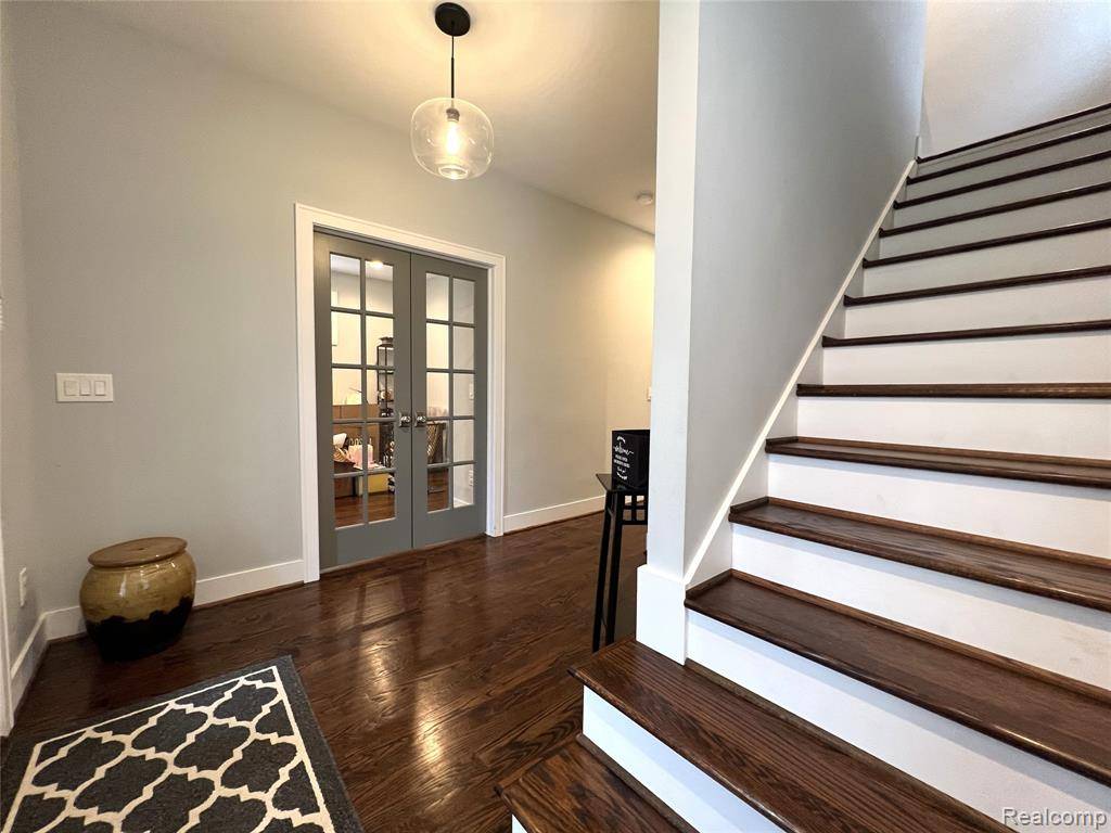 Birmingham, MI 48009,1476 Humphrey Avenue