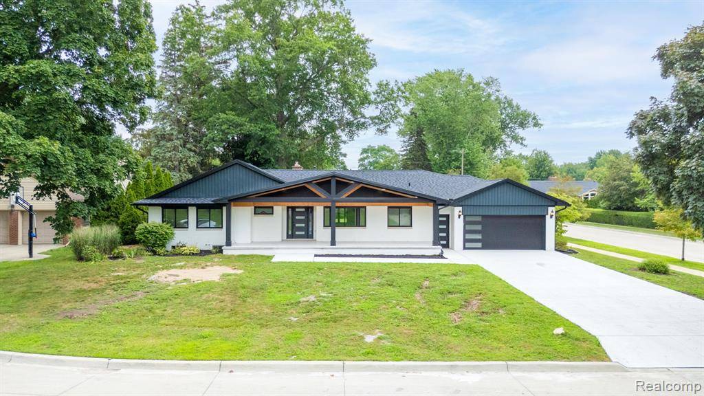 Dearborn, MI 48124,2 RIDGEMONT CT Court