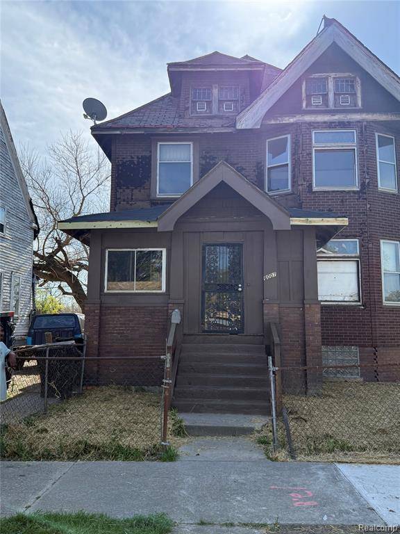 Detroit, MI 48213,6007 Crane Street