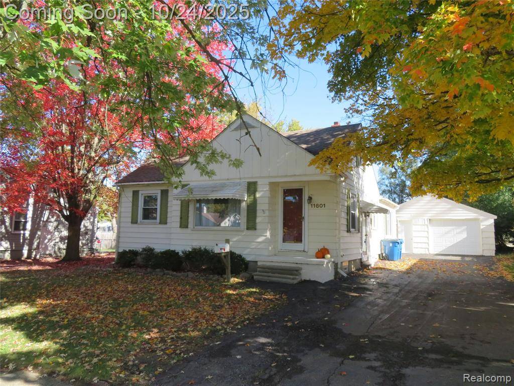 Grand Blanc, MI 48439,11601 Hazel Avenue