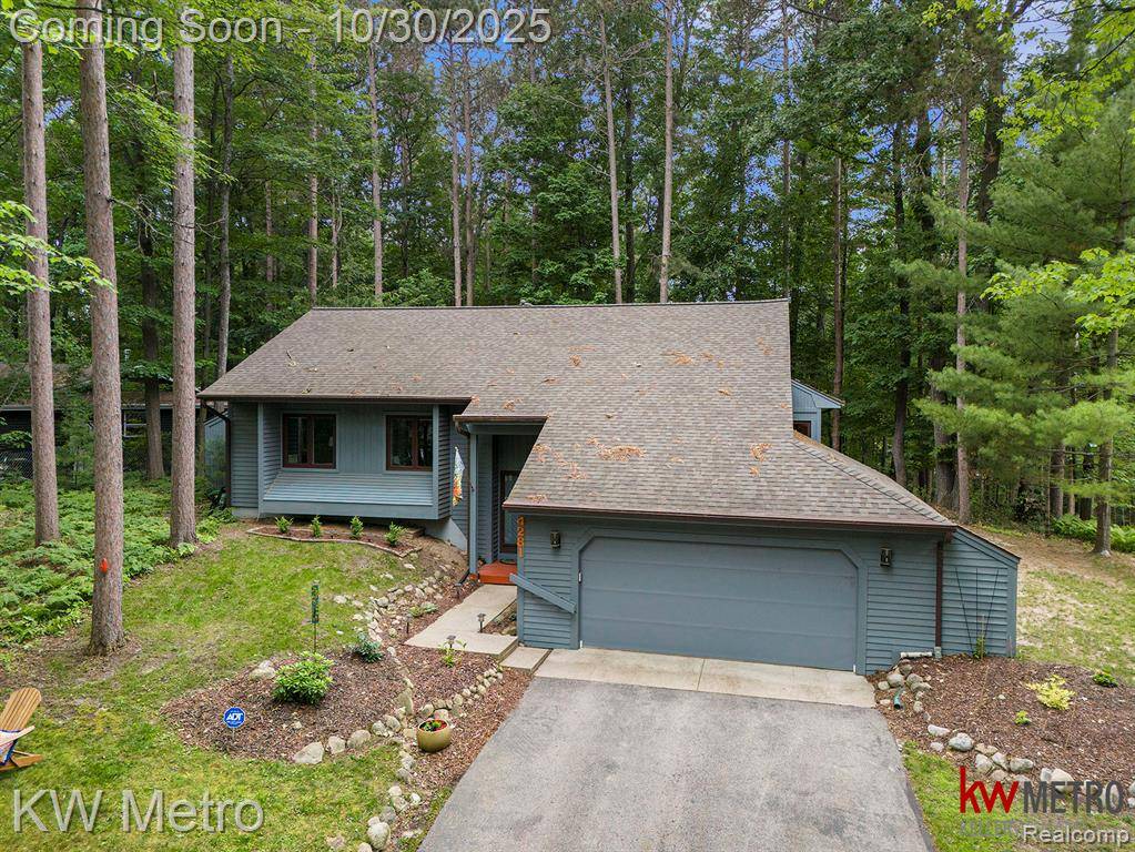 Traverse City, MI 49686,4281 Baywood Drive