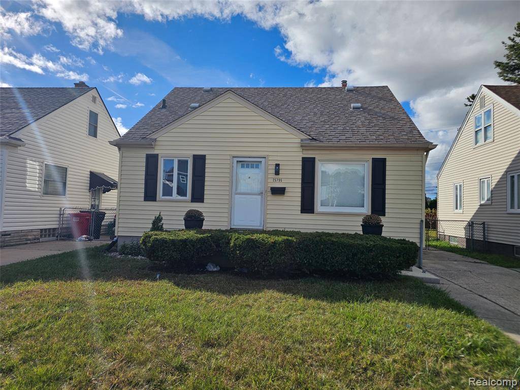 Roseville, MI 48066,25795 Groveland Street