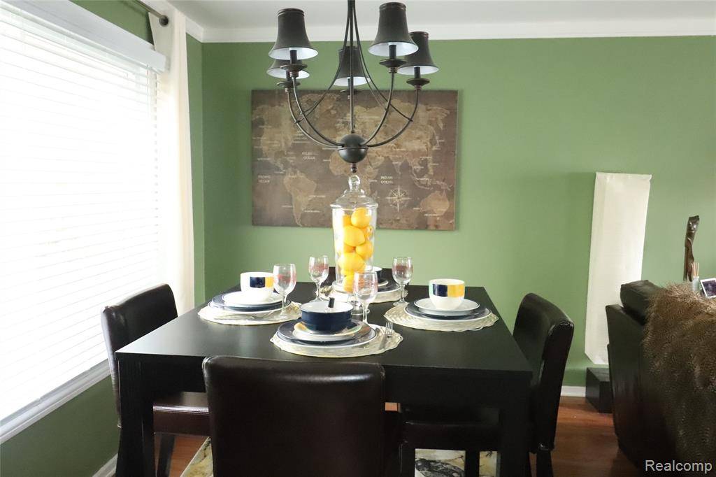 Belleville, MI 48111,806 Estrada Drive