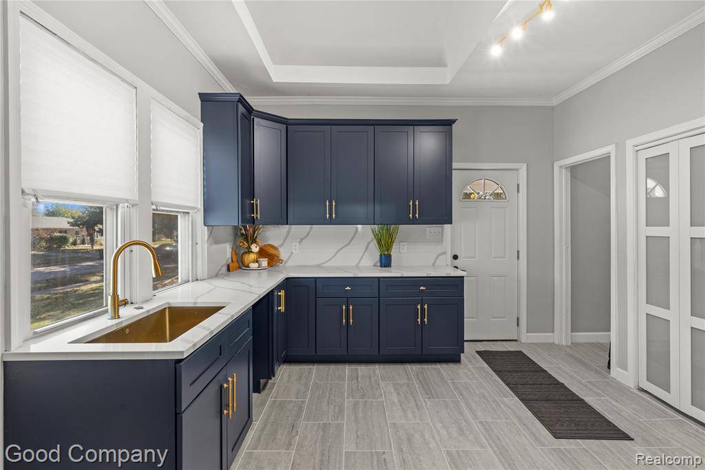 Roseville, MI 48066,16656 Frazho Road