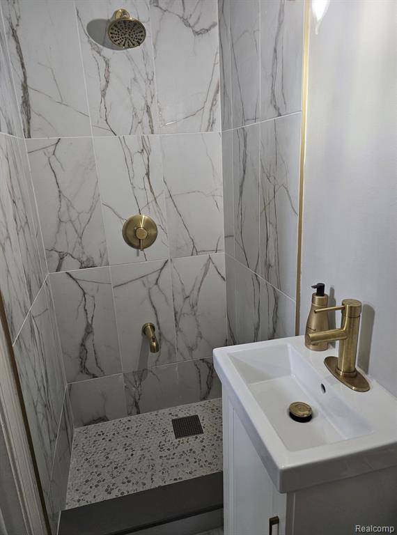 Livonia, MI 48154,29109 Perth Street