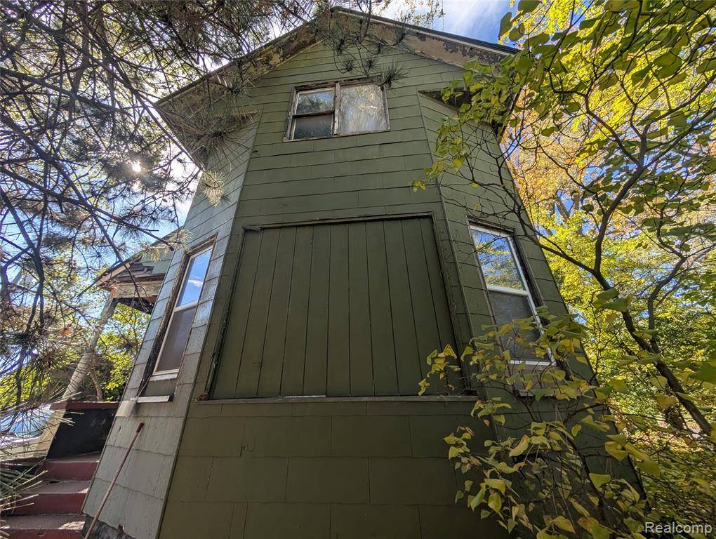 Detroit, MI 48209,820 S Westend Street