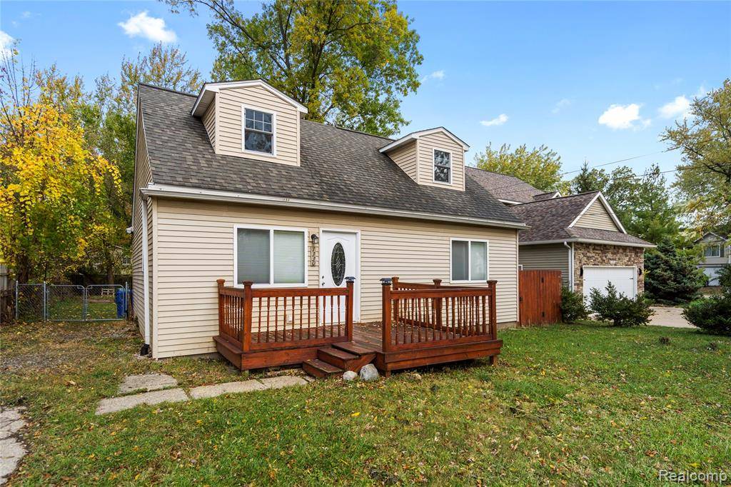 Waterford, MI 48328,1330 Bamford Drive