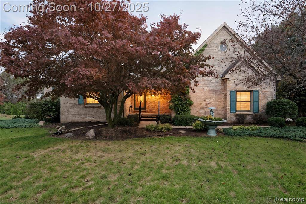 South Lyon, MI 48178,12587 Clover Lane