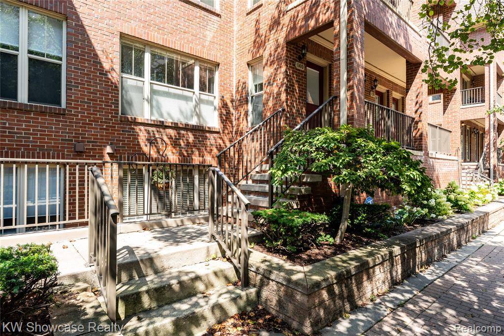 Royal Oak, MI 48067,138 Tiffany Lane