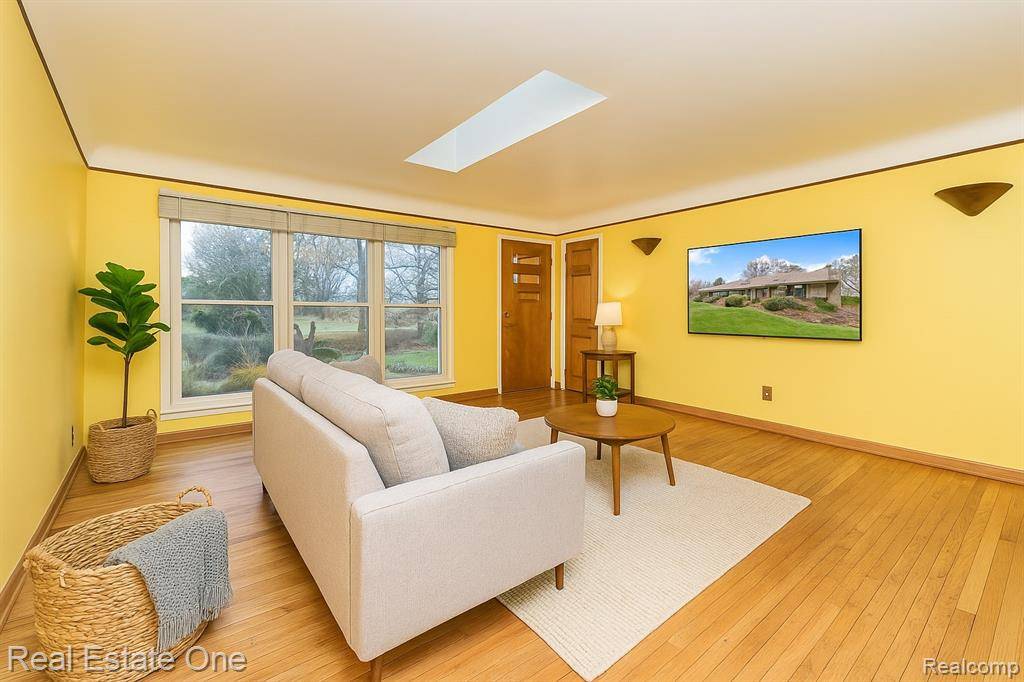 Waterford, MI 48329,2510 Sunhill Drive