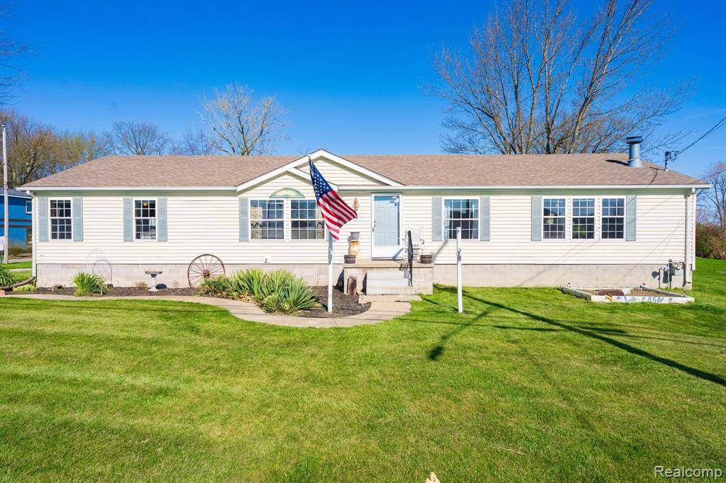 Luna Pier, MI 48157,11305 Harold Drive