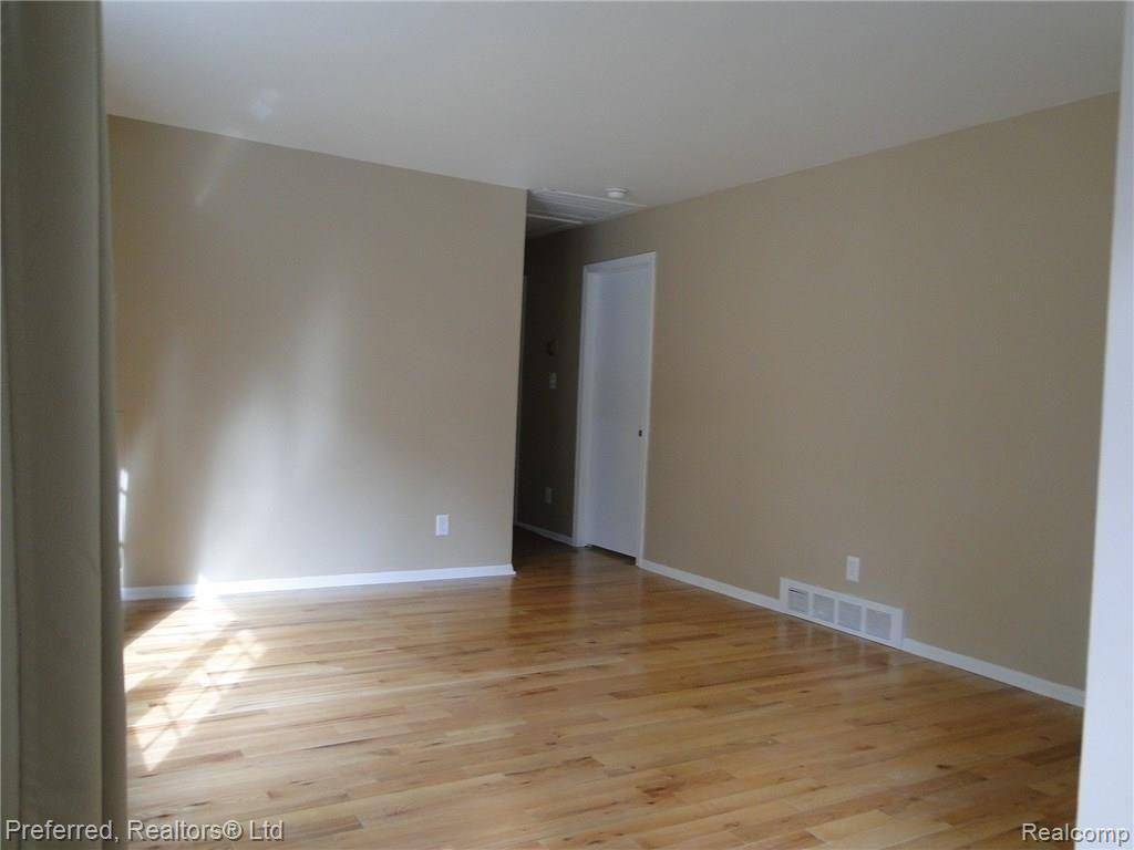 West Bloomfield, MI 48324,2415 KEITH RD