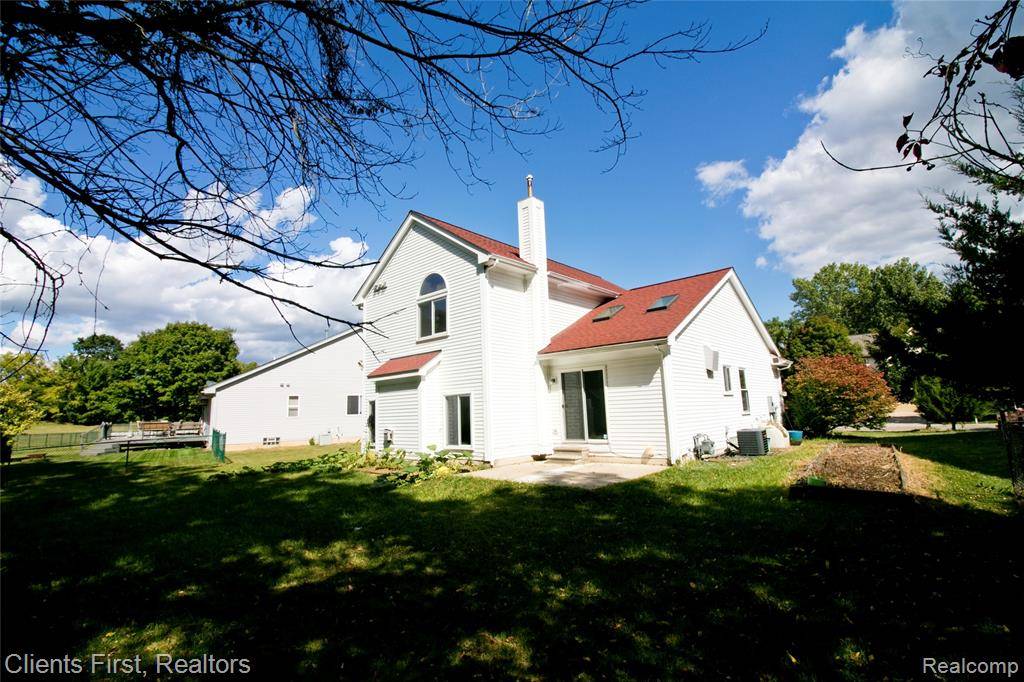 Ypsilanti, MI 48198,8543 Barrington Drive