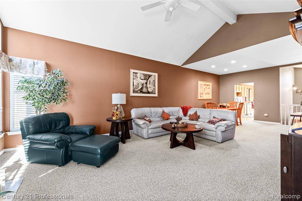 Macomb, MI 48044,50283 Highpoint Court