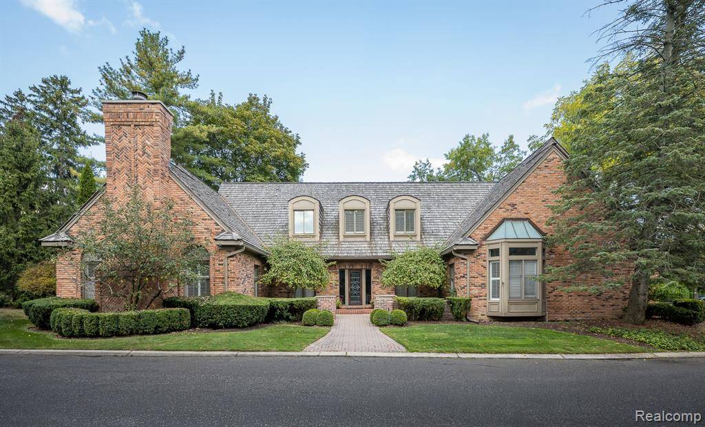 Birmingham, MI 48009,1537 Ashford Lane