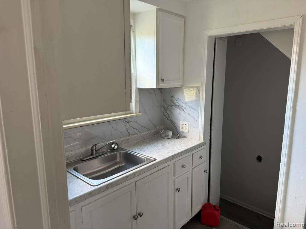 Detroit, MI 48224,11726 Beaconsfield Street