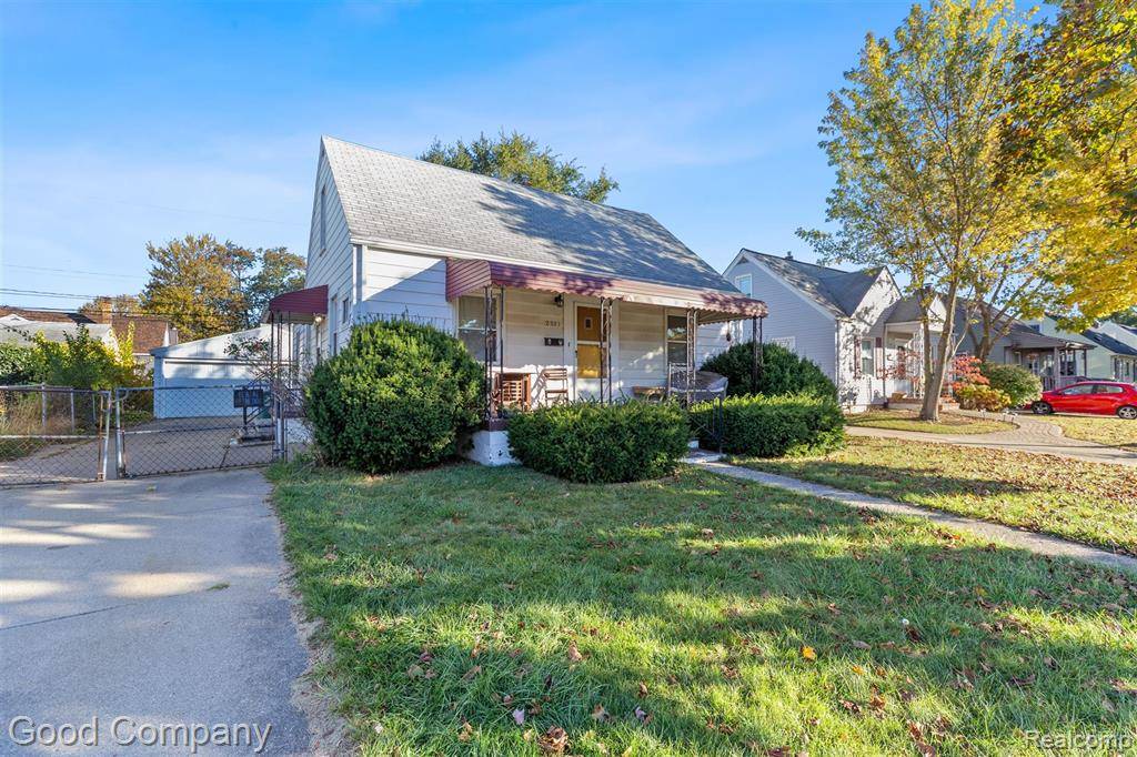 Fenton, MI 48220,2321 Shevlin Street