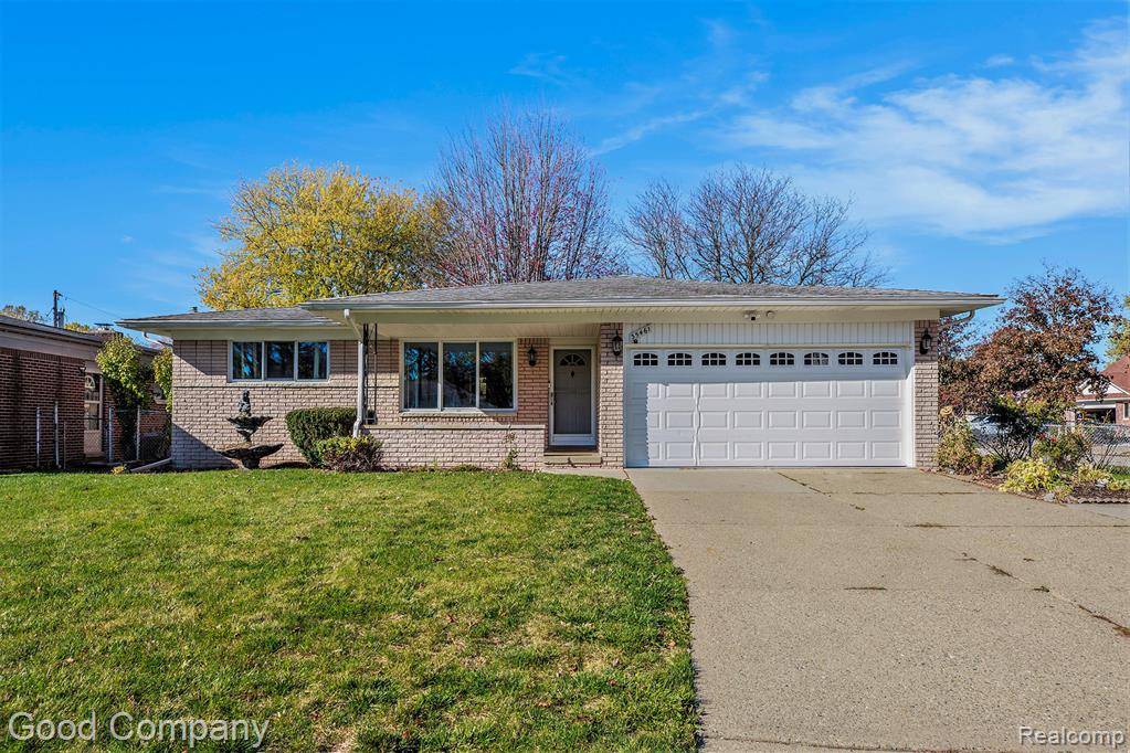 Clinton Twp, MI 48035,35461 Young Drive