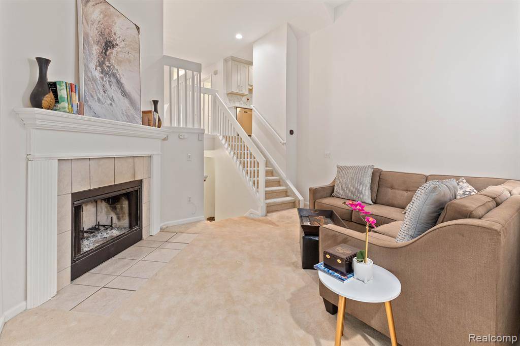 Detroit, MI 48207,1800 CAMPAU FARMS Circle