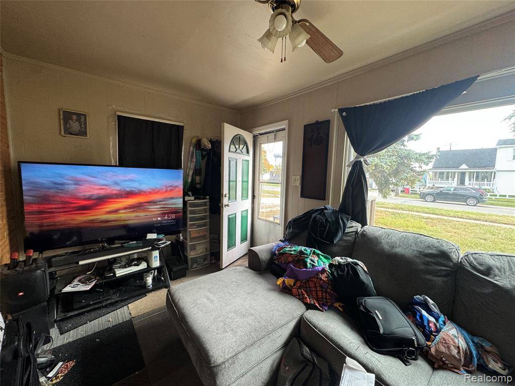 Port Huron, MI 48060,1917 Minnie Street