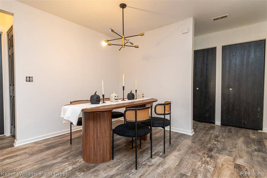 Pontiac, MI 48340,867 Amanda Lane