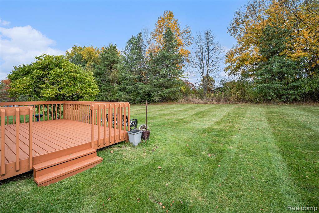 Grand Blanc, MI 48439,859 Boutell Drive