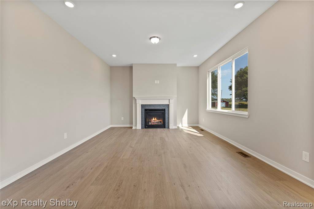 Macomb, MI 48042,52201 Wellington Valley Drive