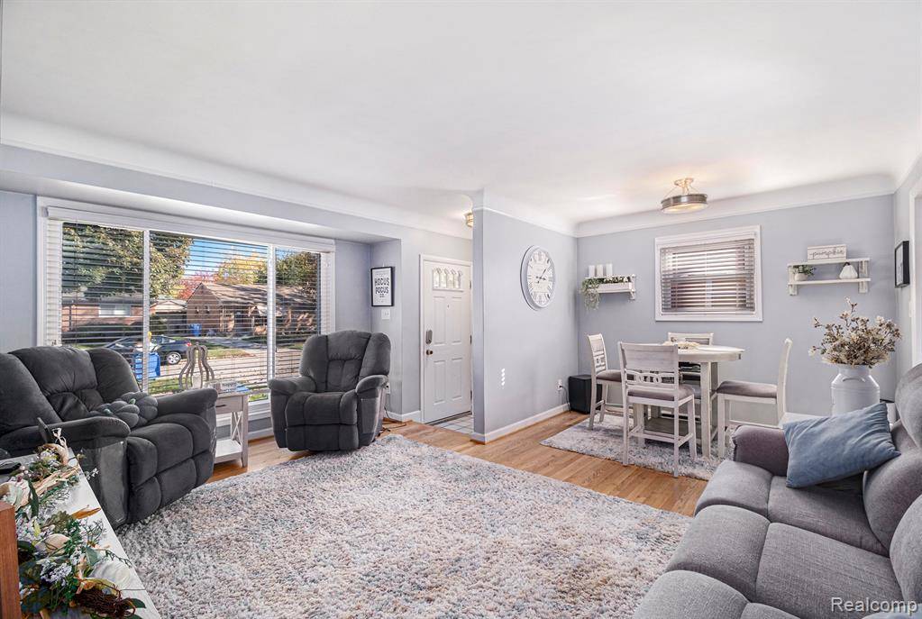 Dearborn Heights, MI 48127,8455 Salem Lane