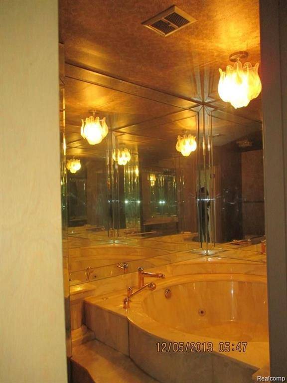 Southfield, MI 48075,15801 Providence Drive