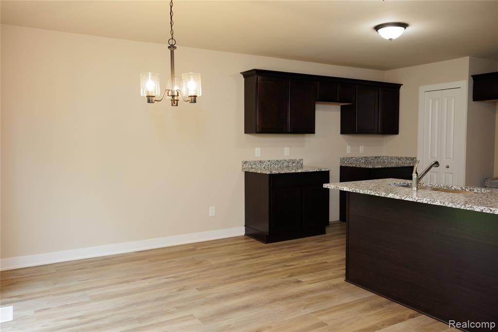 Clinton Twp, MI 48035,23207 Dale Allen Drive