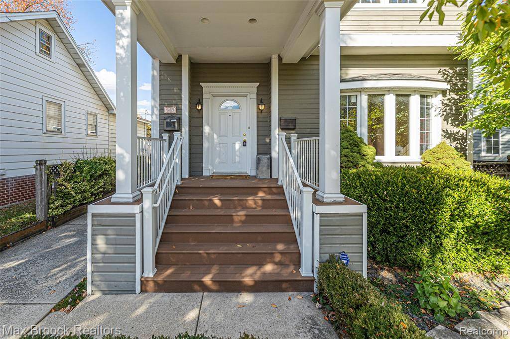 Birmingham, MI 48009,1489 HOLLAND Street