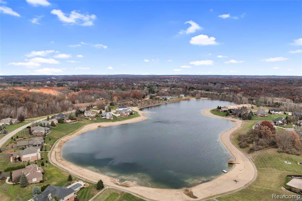 Brighton, MI 48114,10088 Rosemarie Run