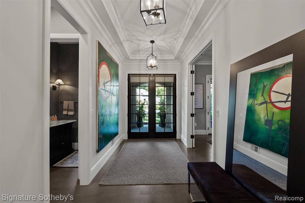 Birmingham, MI 48009,654 SHEPARDBUSH Street