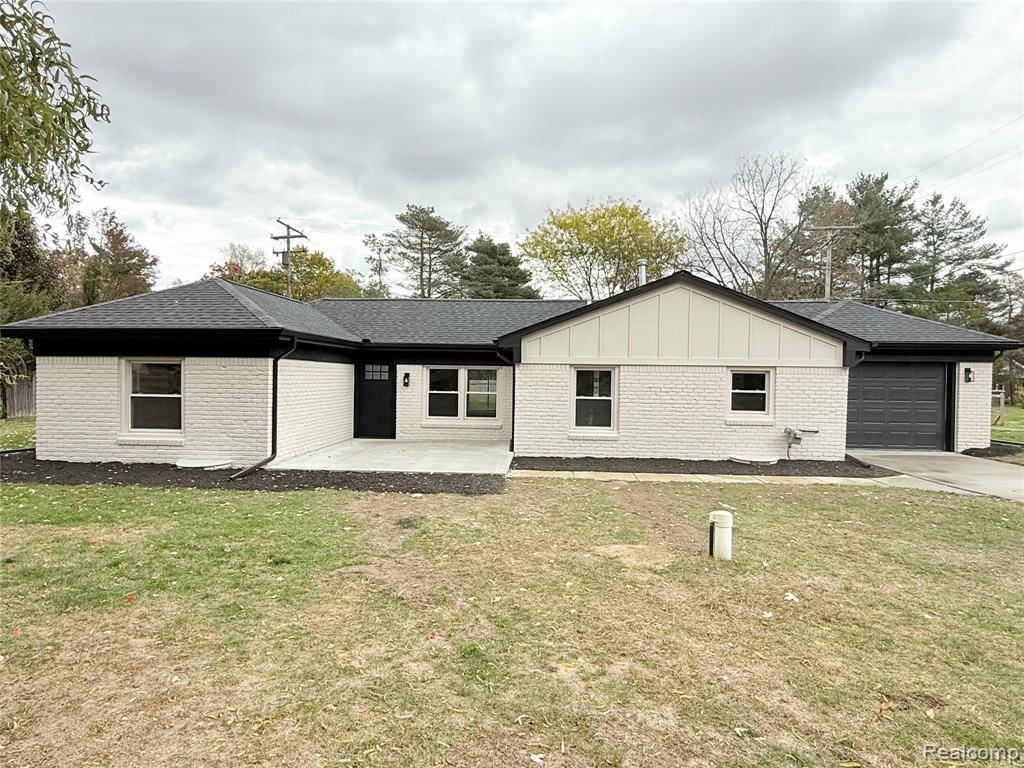 Lapeer, MI 48446,42 Sterling Drive